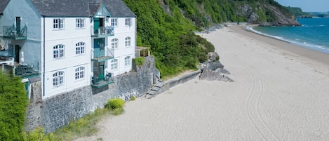 The Sand Castle - 2 Bedroom Apartment - Tenby (15916)