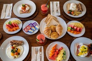 Breakfast meal