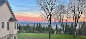 Bella Vista Carriage House - Spring View