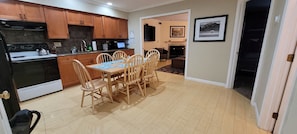 Kitchen/Dining