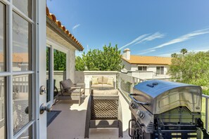 Outdoor Space | Free WiFi | Keyless Entry | Pet Friendly w/ Fee