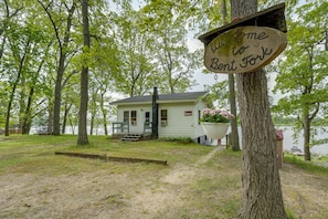 Lake House Exterior | Keyless Entry