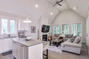 Anchor Kitchen-Family Room