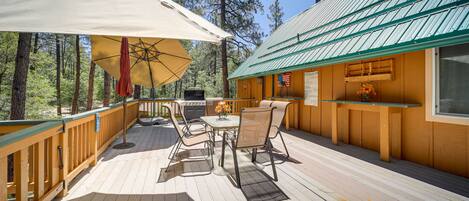 Pine Vacation Rental | 3BR | 2BA | Stairs Required | 1,544 Sq Ft