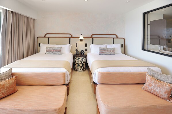 Comfortable Unit with 2 Queen beds. Exact unit will be assigned upon arrival. Views, colors and decor may vary.