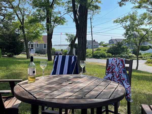 Watch the ferries go by while you enjoy some family time