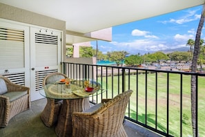 Enjoy meals outside.