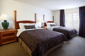 Double beds. Exact unit will be assigned upon arrival. Views, colors and decor may vary.