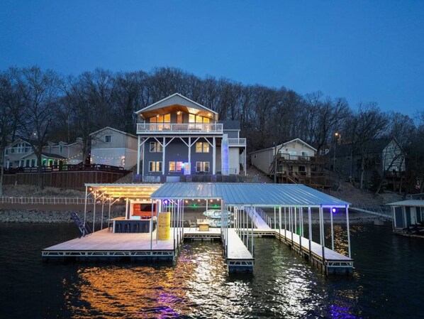 Welcome to your ultimate vacation where you have your own private dock big enough for your entire group