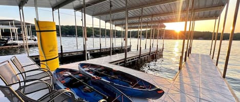 Kayaking around this cove is a dream come true