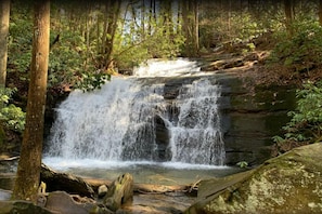 Long Creek Falls