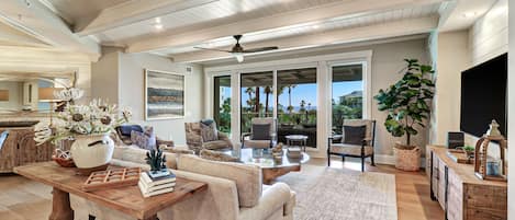 101 Seacrest | Living Room