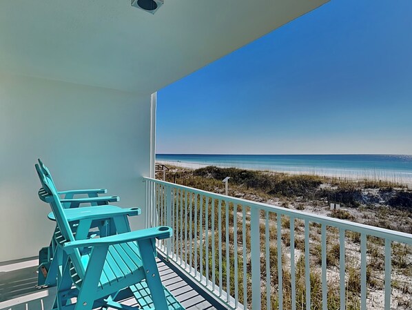Welcome to Cabana Club #105