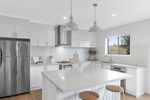 Kitchen (1)