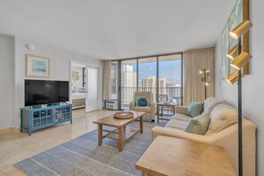 Furniture, Indoors, Living Room, Home Decor, Screen