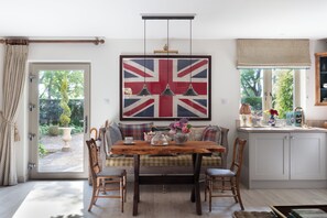 Dining table seating area 