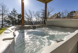 Bain à remous extérieur