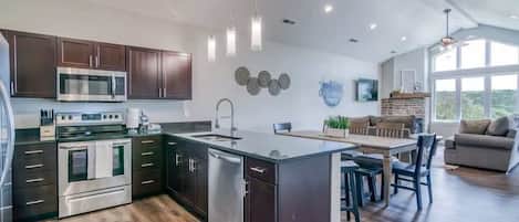 Open concept space with plenty of natural lighting!