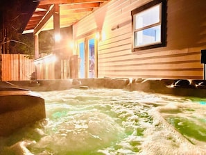 Bain à remous extérieur