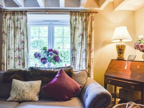 Living area | Greenwix Farm House, St. Mabyn, near Bodmin