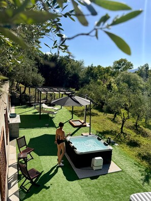 jacuzzi