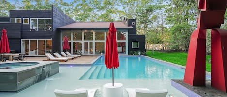 Pool with ledge loungers