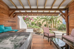 Villa Canopée - Terrace with private SPA