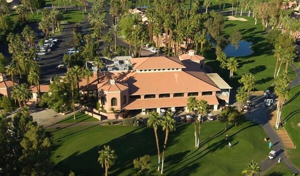 Oasis Country club 