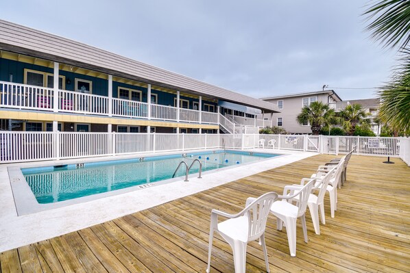 North Myrtle Beach Vacation Rental | 1BR | 1BA | 420 Sq Ft | Steps to Enter