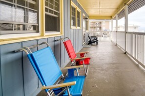 Covered Porch | Outdoor Seating | Entry