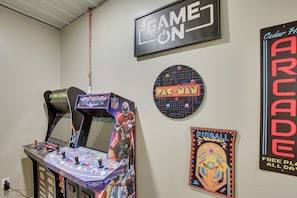 Retro Arcade