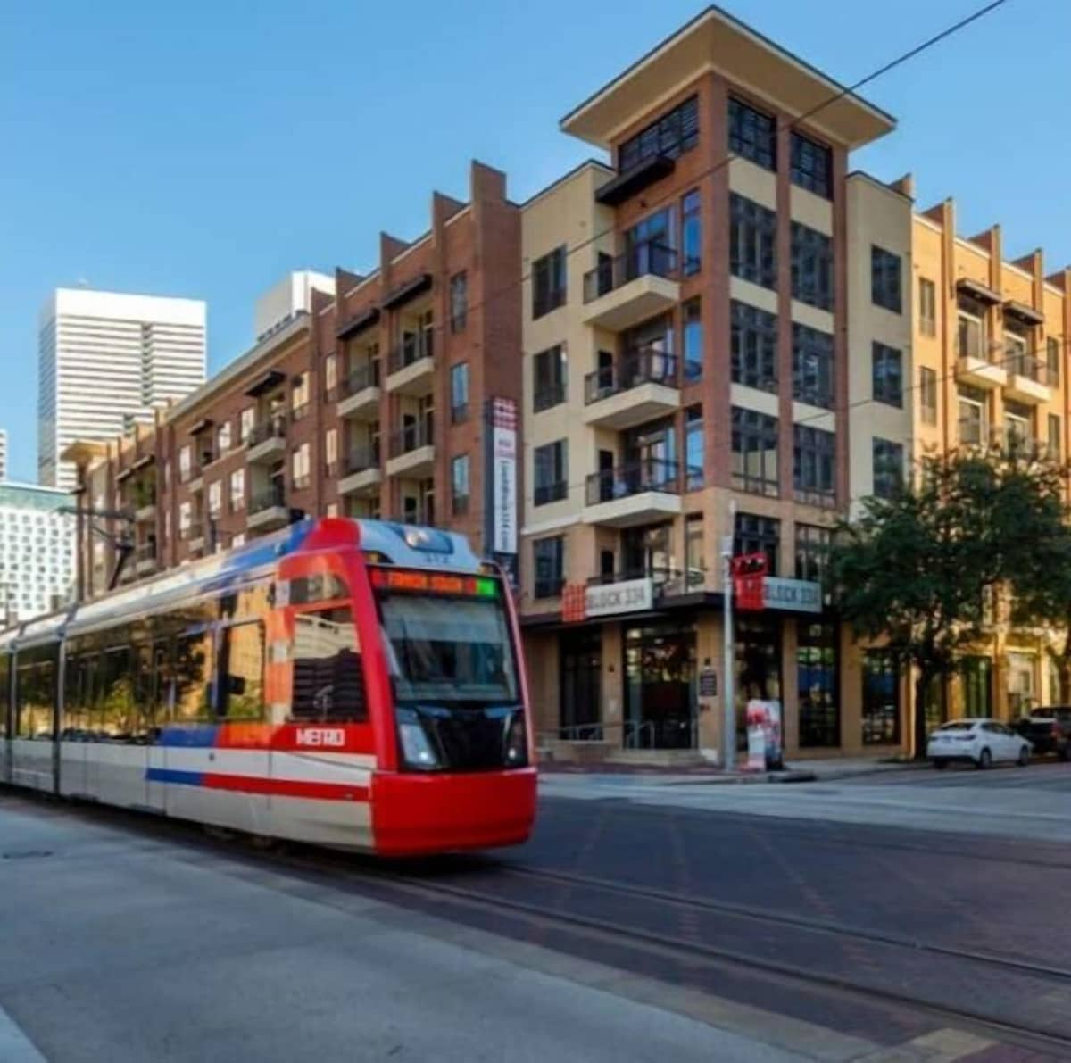 Cozy Urban 1BR Apartment in Downtown Houston- 5 minutes to Toyota Center