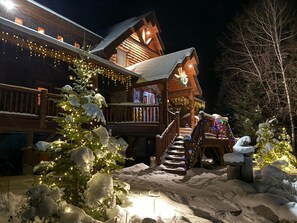 A fairy tale home in all seasons!