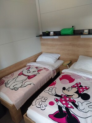 Schlafzimmer 1