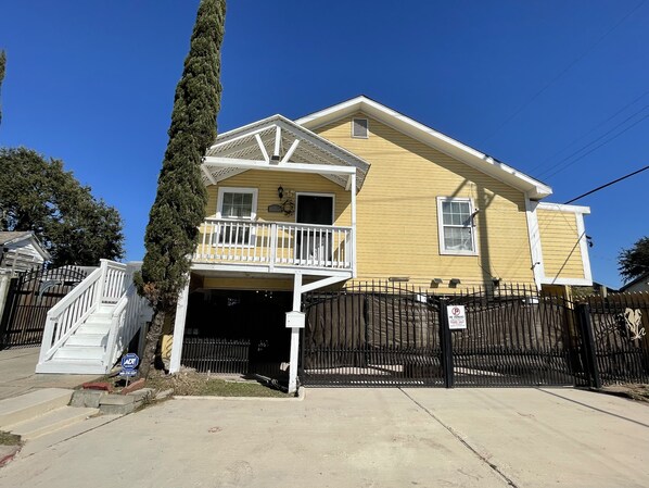 Front house provides parking for up to 3 cars 