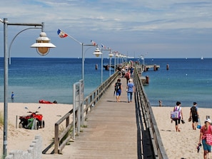 Appartementhaus mit Balkon im Ostseebad Göhren (KN)