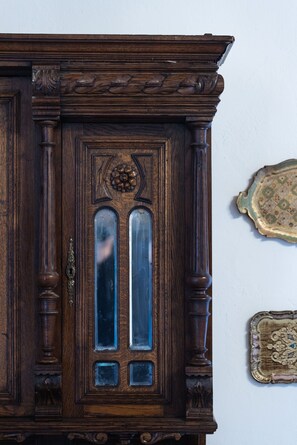 Furniture – Soví dom apartment 1 (2)