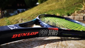 Raquette de tennis / raquette DUNLOP série professionnelle