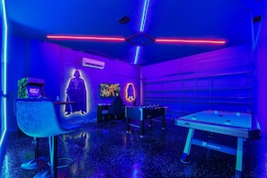 Spielezimmer