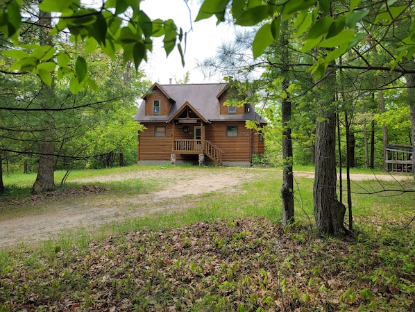 Cool Creek Chalet