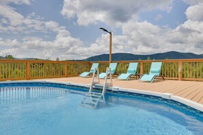 Heated Saltwater Pool | Mountain Views