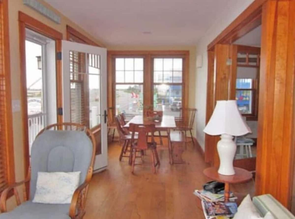 Amazing Beachfront & Marsh Views, Rye, NH