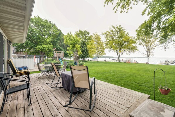Johnson Lake Vacation Rental | 4BR | 2BA | 2,200 Sq Ft | 1 Step Required