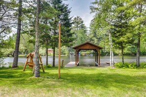 Backyard | 2-Story House | Private Dock | River Views | Self Check-In