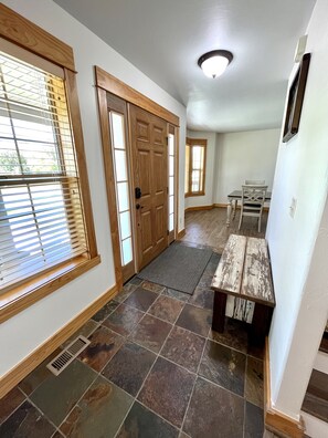 Entry way 