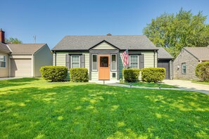 Front Exterior | Single-Story House