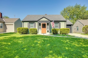 Front Exterior | Single-Story House