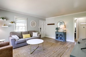 Living Room | Smart TV