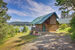 Property Exterior | 2-Story Cabin