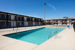 Beautiful and large swimming pool, family fun!